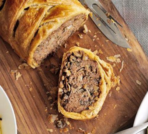 Minced beef Wellington