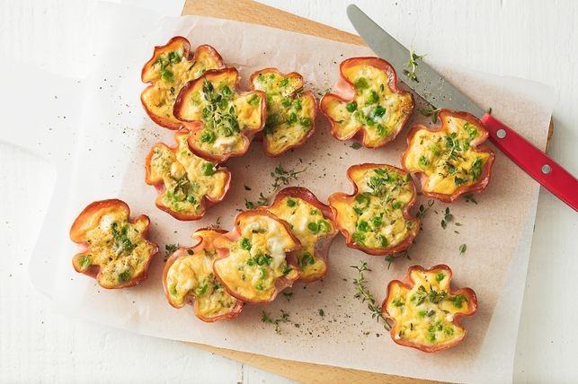 Mini ham en frittata met verpletterde erwten